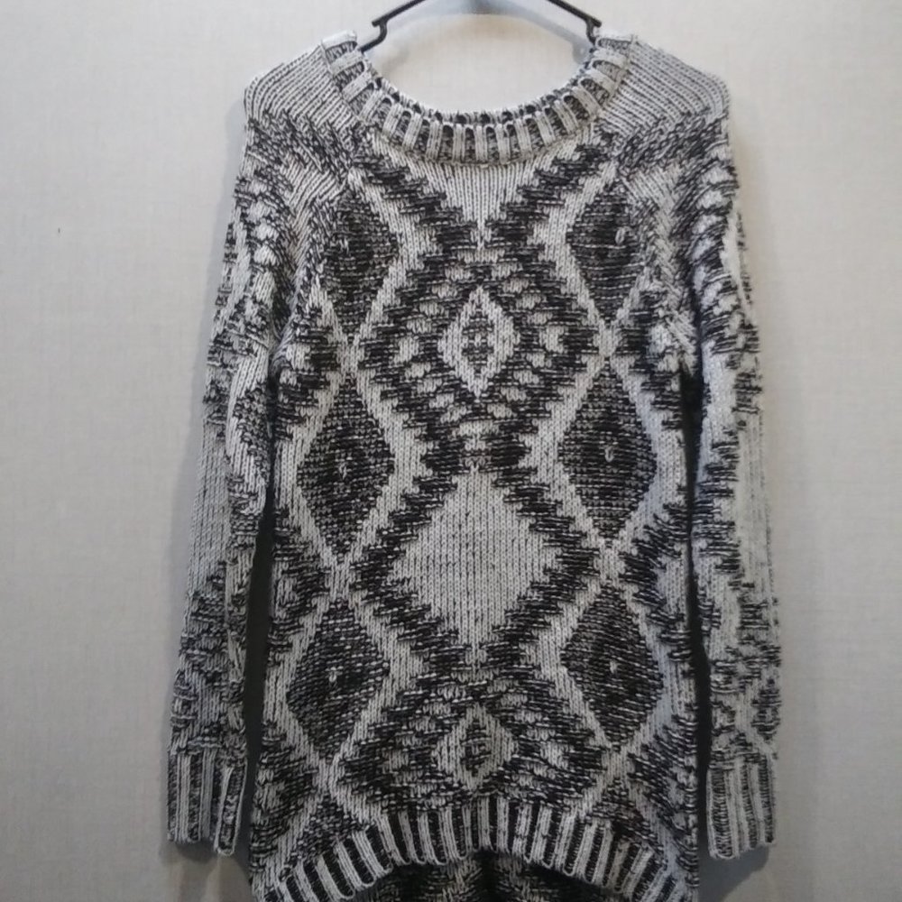 Soulmates  Black and white knit sweater